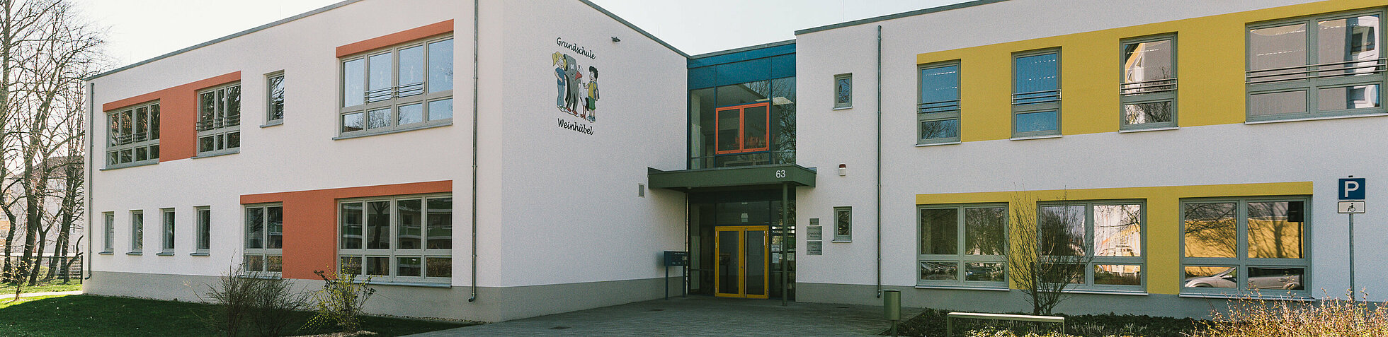 Von Architekturfirma AIP Görlitz gebaute Grundschule in Weinhübel